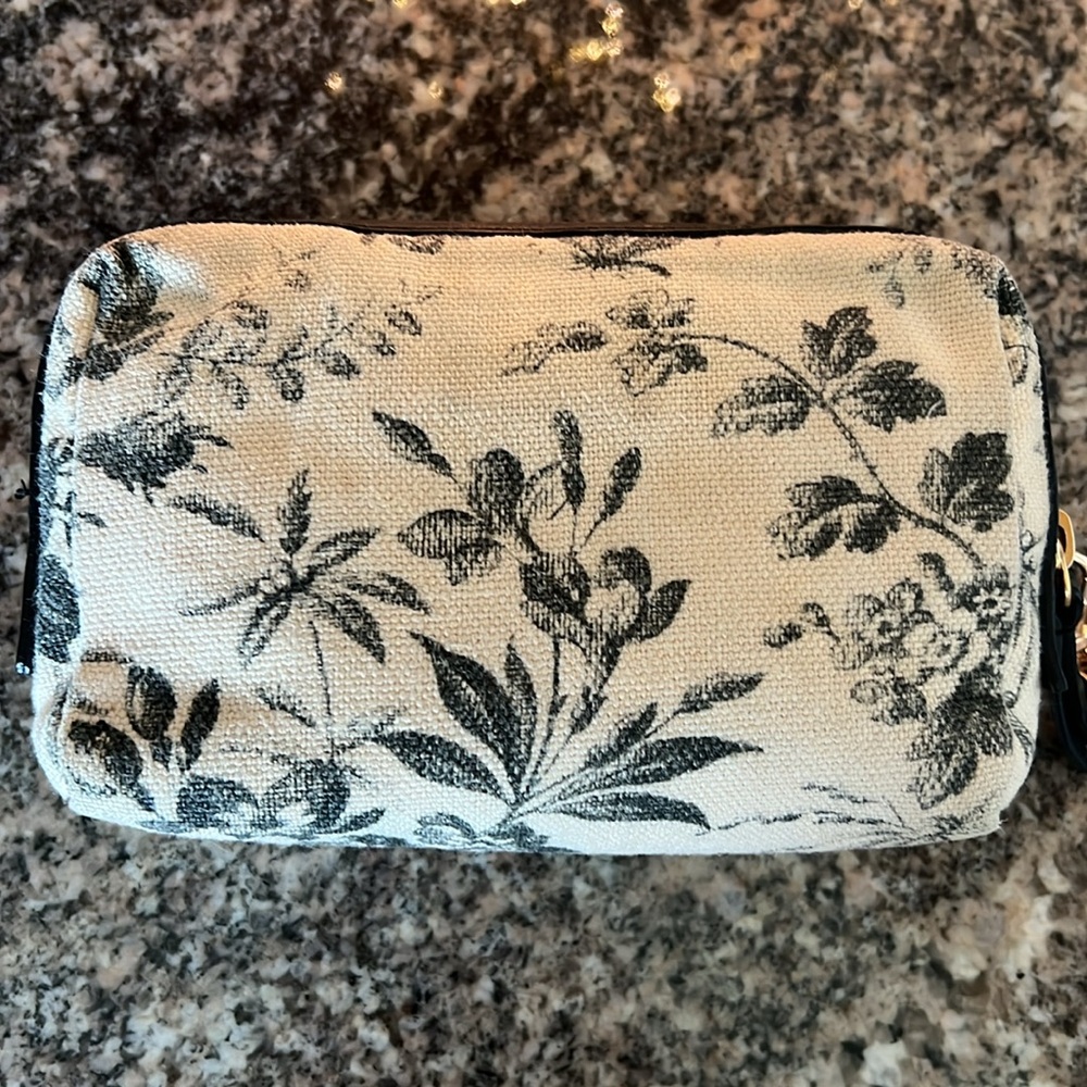 Gucci Black and Beige Floral Herbarium Bag - Picture 4 of 12